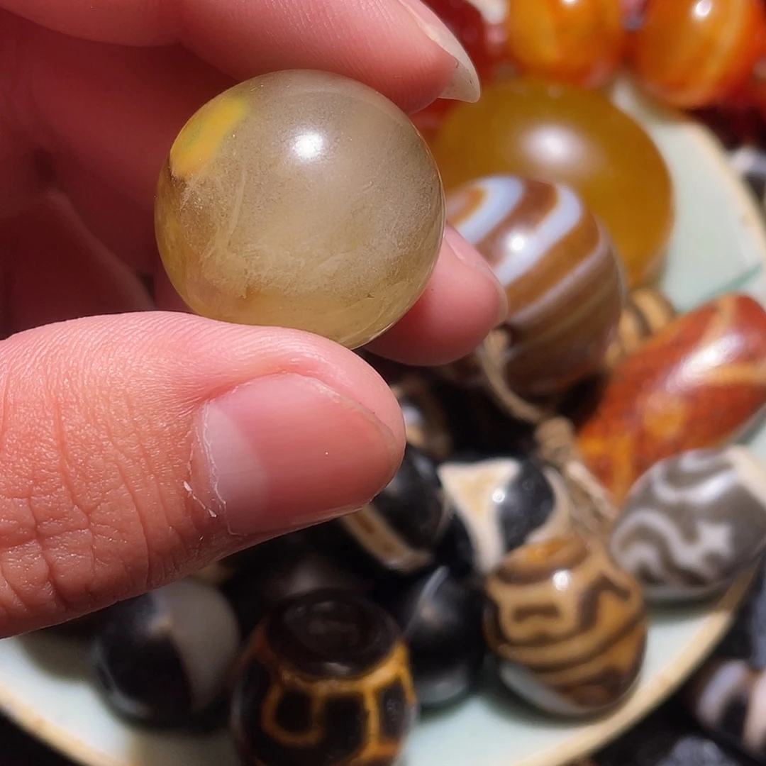 迎***树玛瑙/玉髓未镶嵌吊坠(不含链)