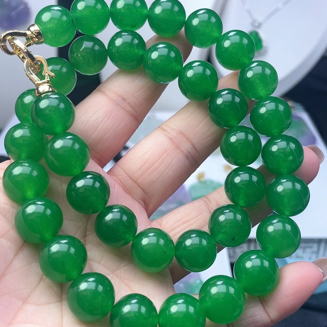 翡翠吊坠(赠链)未镶嵌