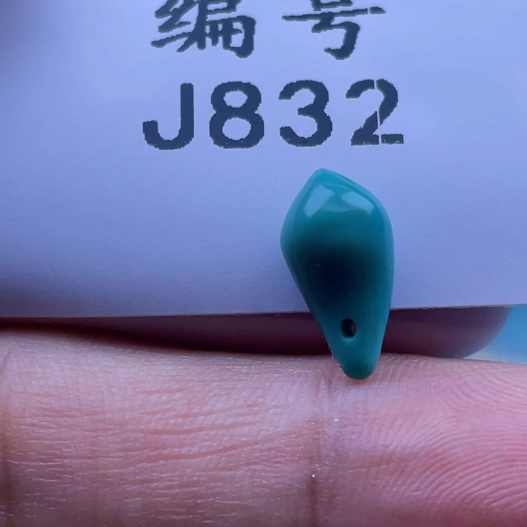 绿松石未镶嵌天然原矿绿松石雕件