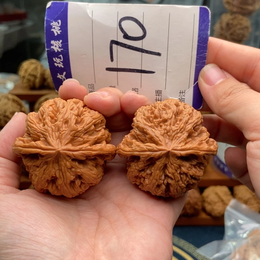 文玩核桃把件48粗筋