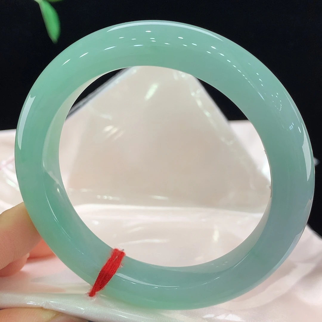 翡翠未镶嵌手镯0203