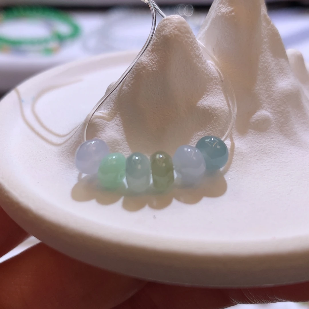 翡翠未镶嵌颈饰福利一组