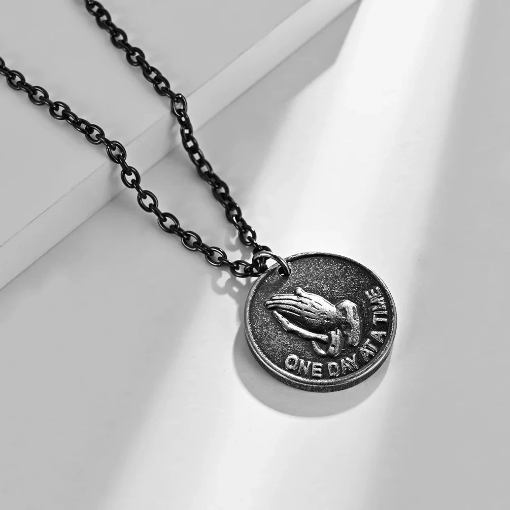 钛钢项链 【许愿复古项链】祈祷之手嘻哈个性潮男项链TB 1563