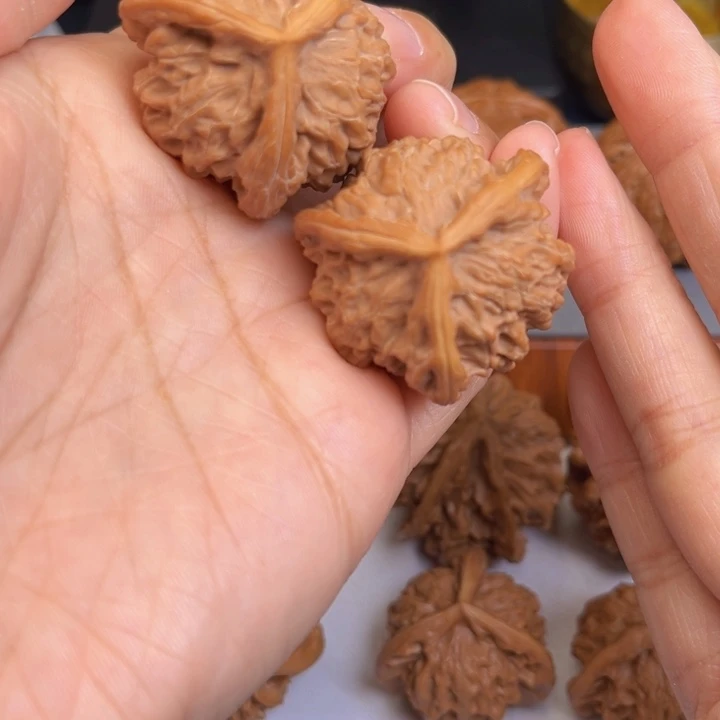 木质类文玩核桃盘山三棱36