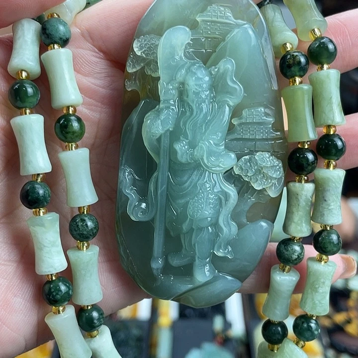 蛇纹石玉未镶嵌颈饰