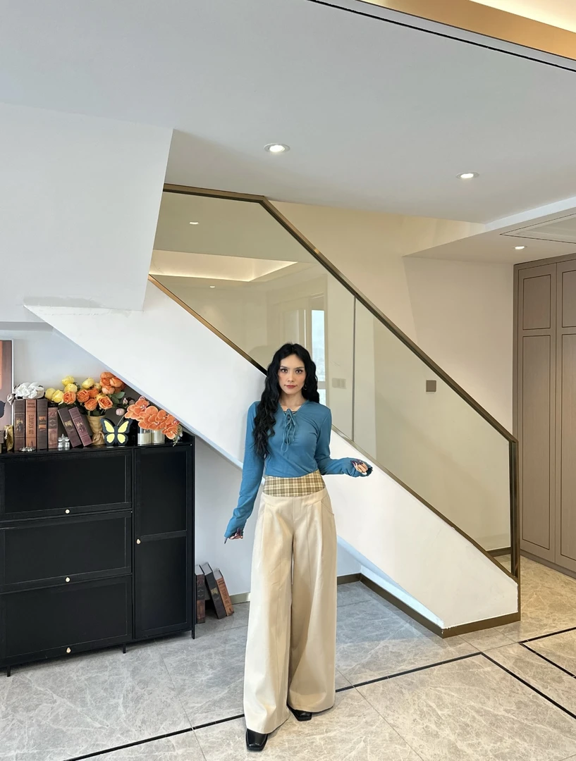 A&N   【云赋江南】V领口绑带磨毛长袖+格子拼接阔腿裤