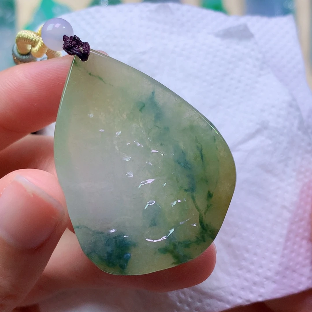 翡翠未镶嵌吊坠(赠链) 4664