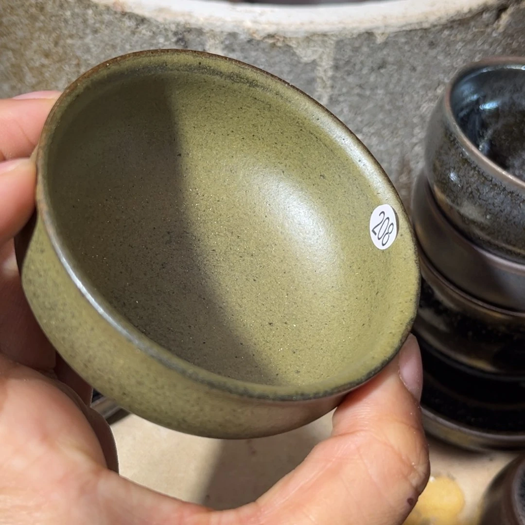 茶盏义兴龙窑坚持真柴烧