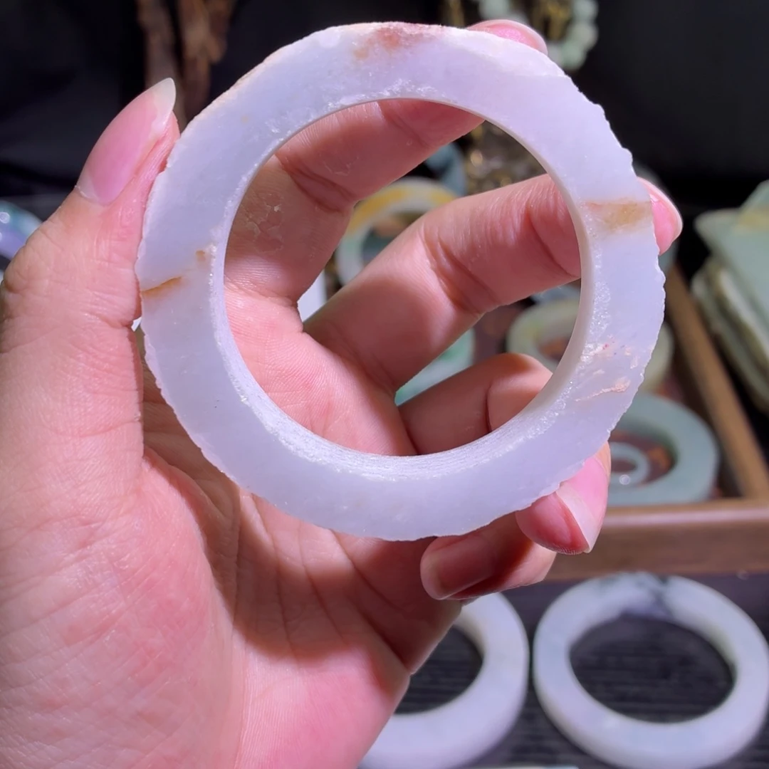 定制翡翠未镶嵌天然翡翠A货毛胚手镯