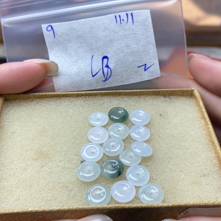 T***a定制翡翠未镶嵌不退