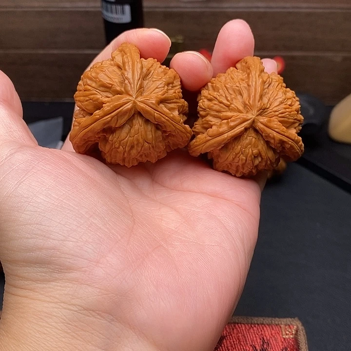 武***六把件文玩核桃白奔