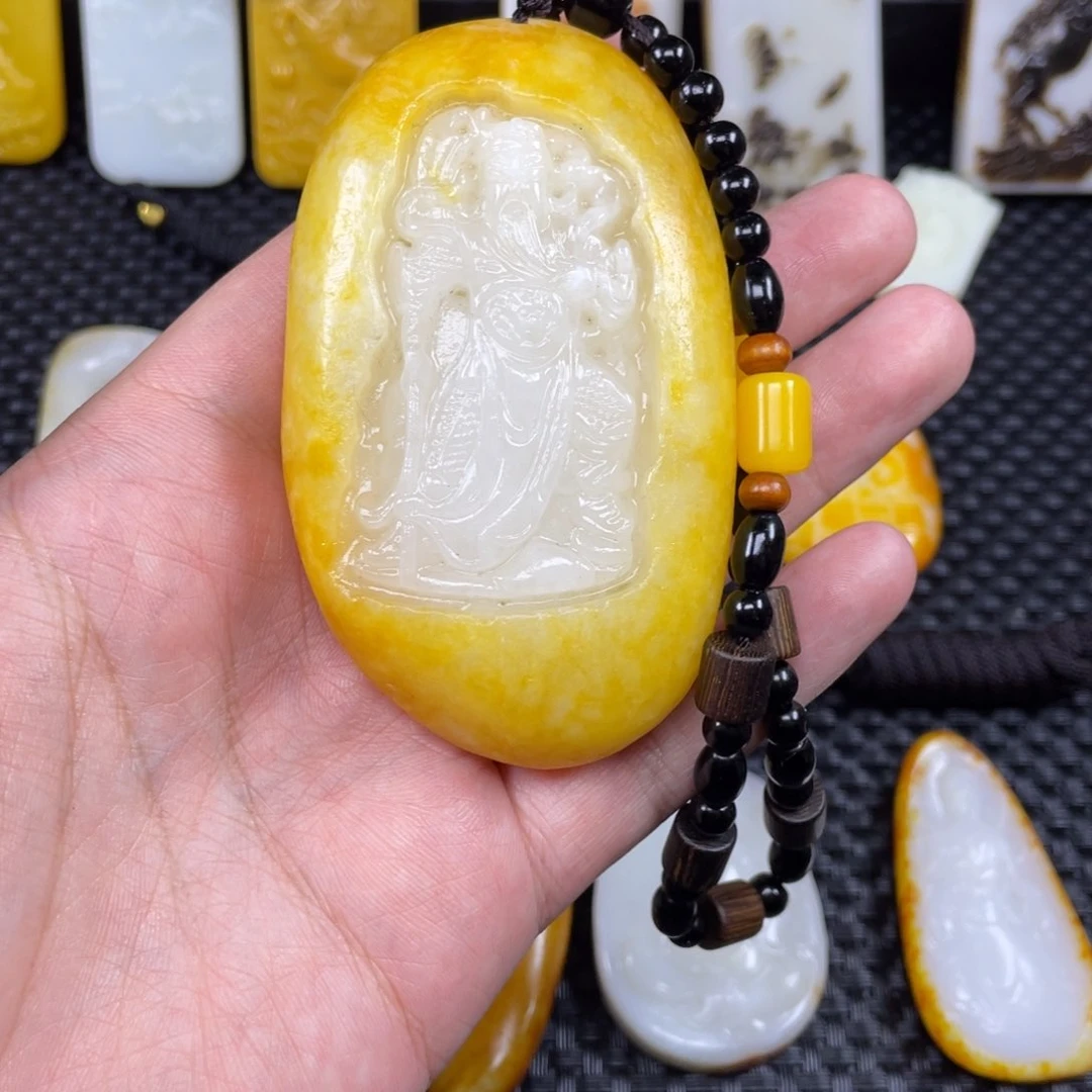 颈饰未镶嵌和田玉