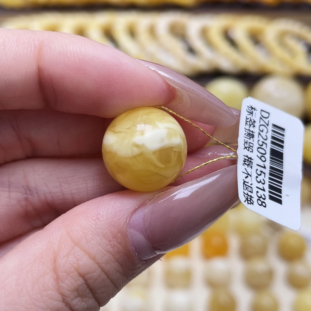 琥珀未镶嵌裸石15.4mm圆珠瑕