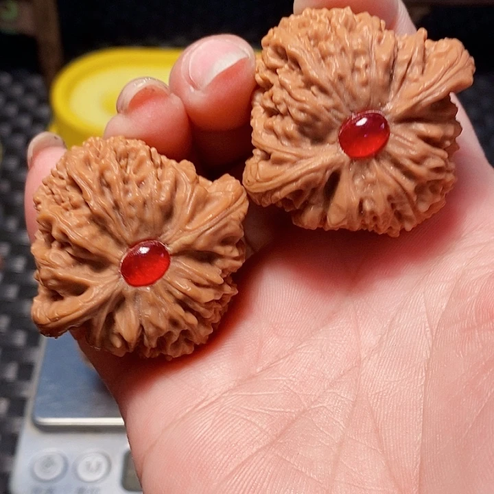 吊坠文玩核桃南疆石，边42