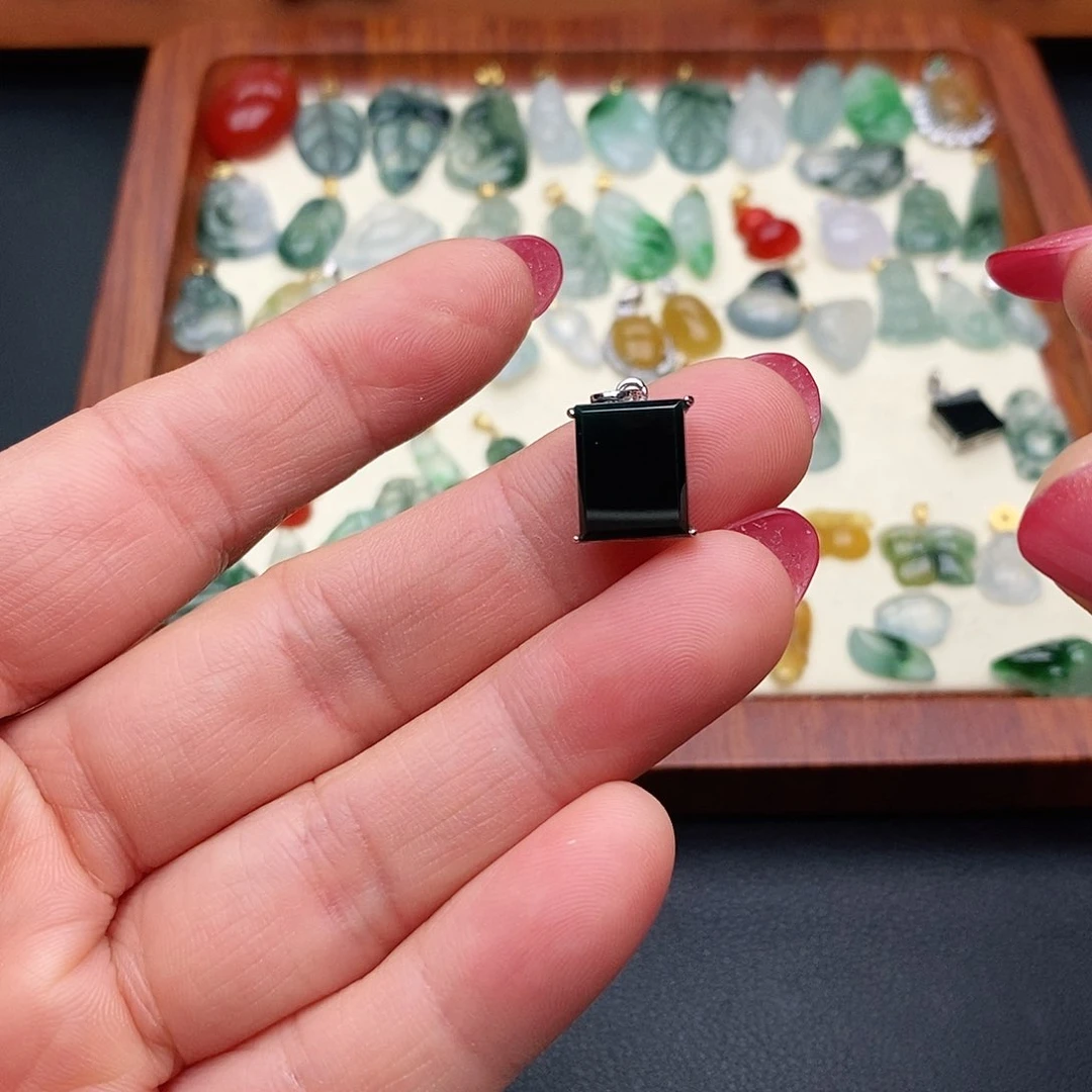 翡翠吊坠(赠链)银S925镶嵌吊坠