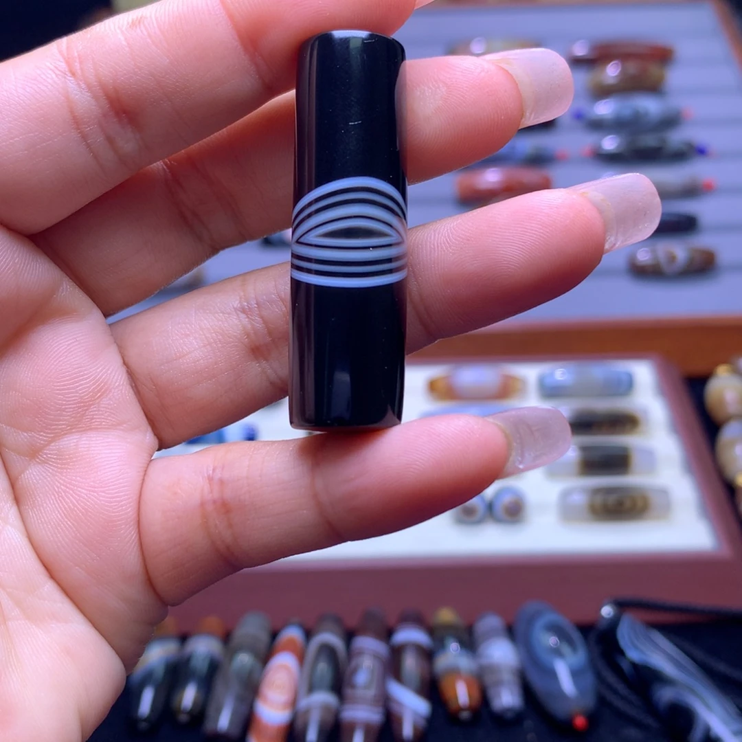 震***里玛瑙/玉髓未镶嵌颈饰