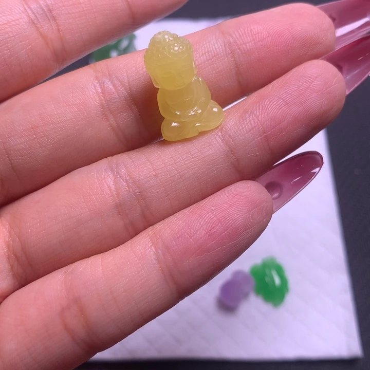 用***8翡翠未镶嵌颈饰无镶嵌36