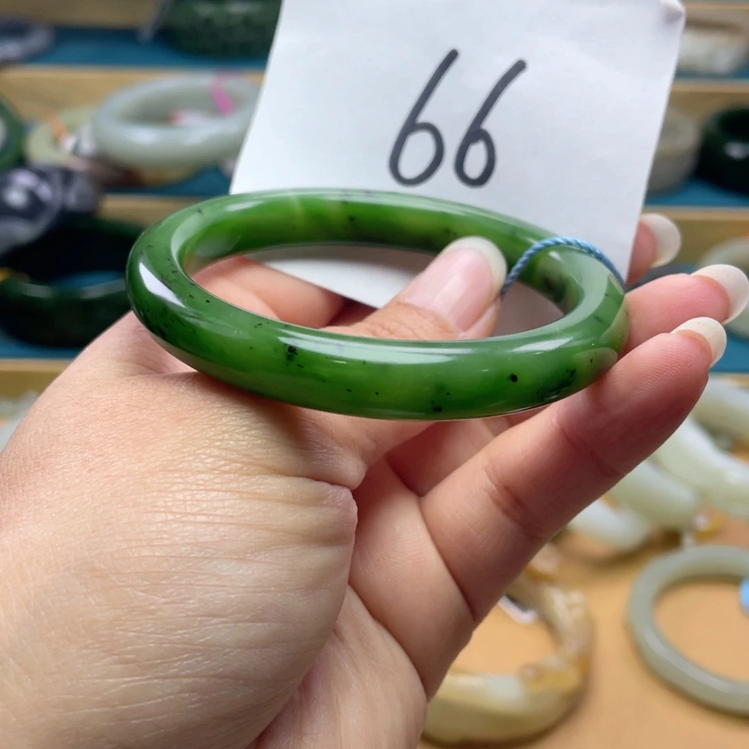未镶嵌手镯和田玉圈口56