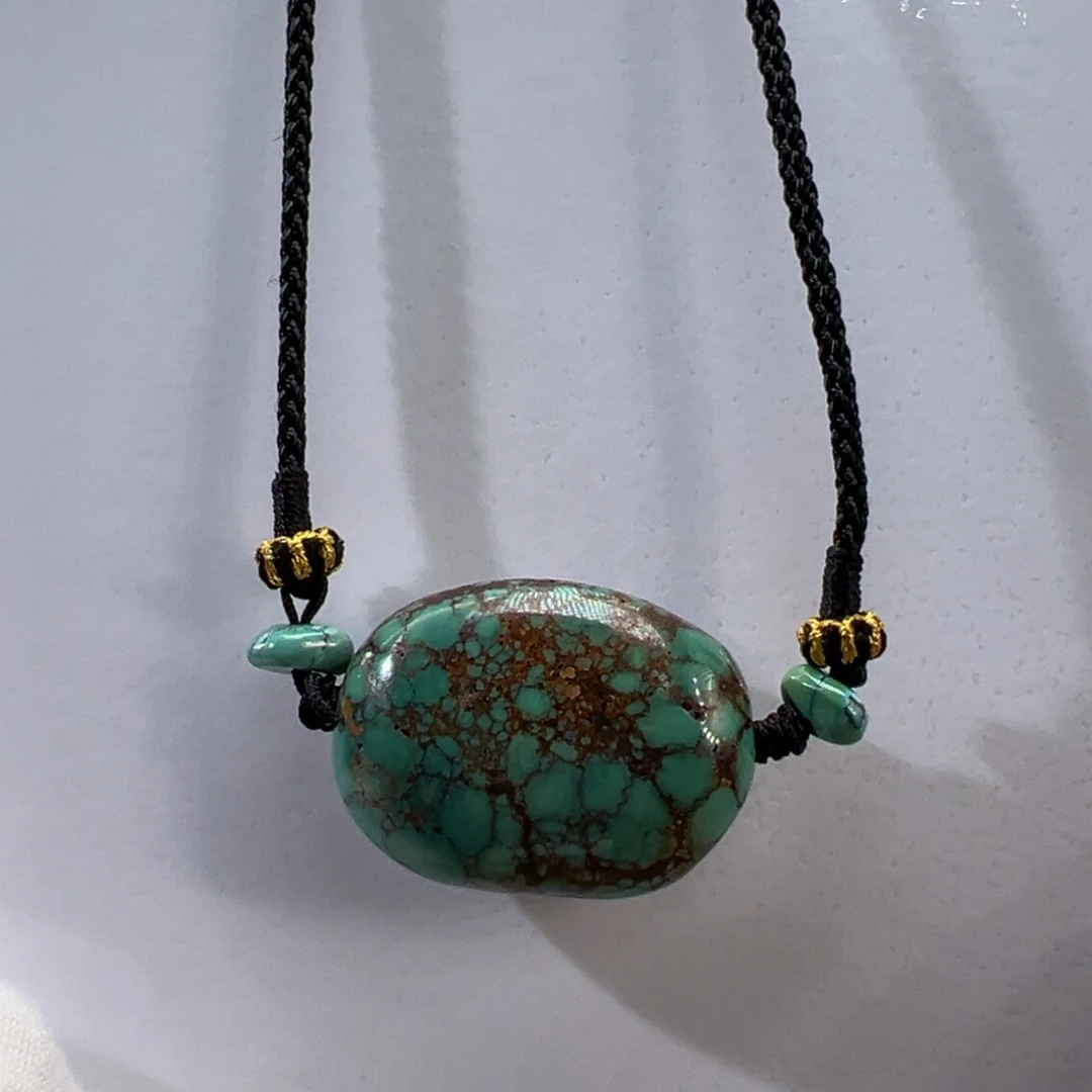 绿松石未镶嵌挂件