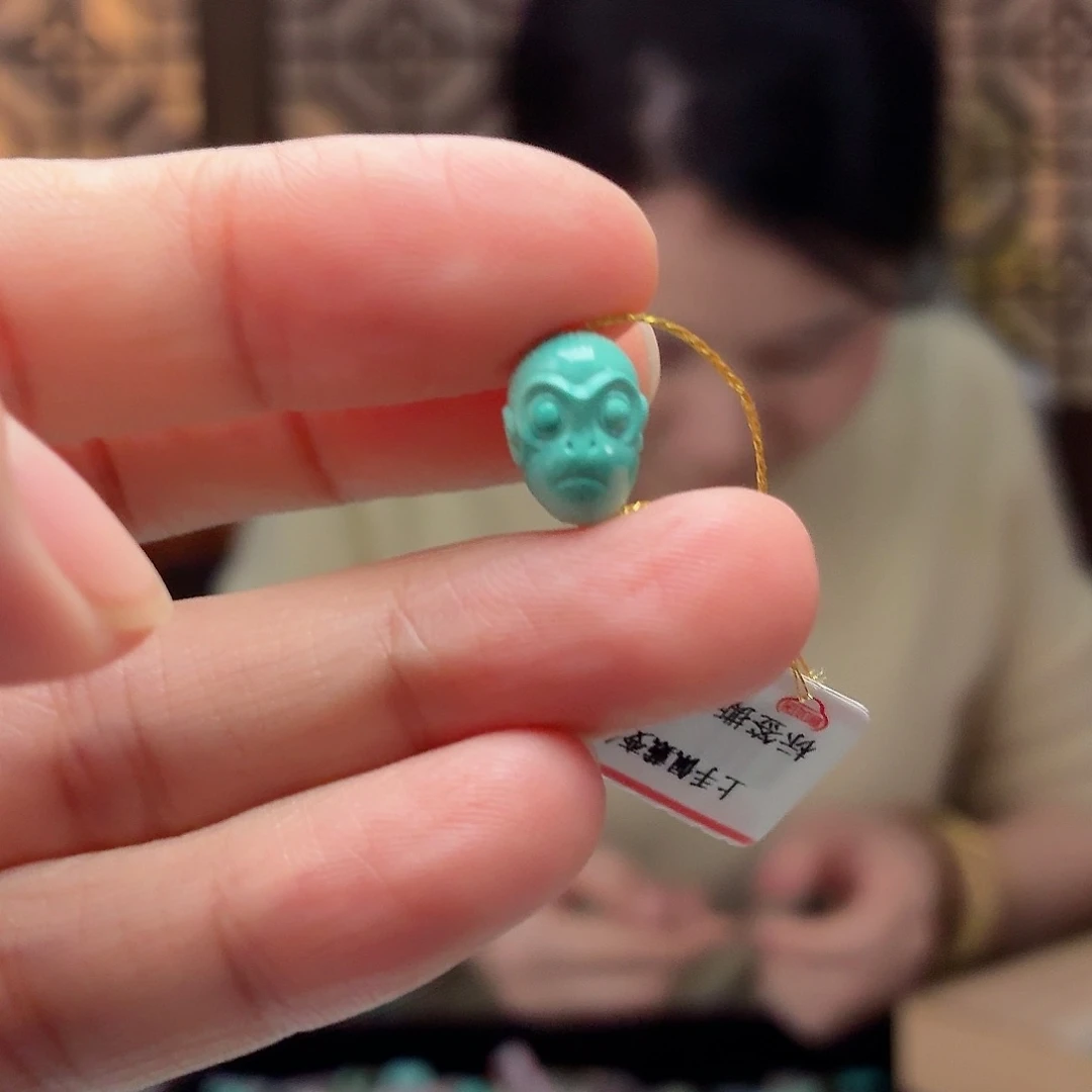 未镶嵌绿松石珠宝奇石