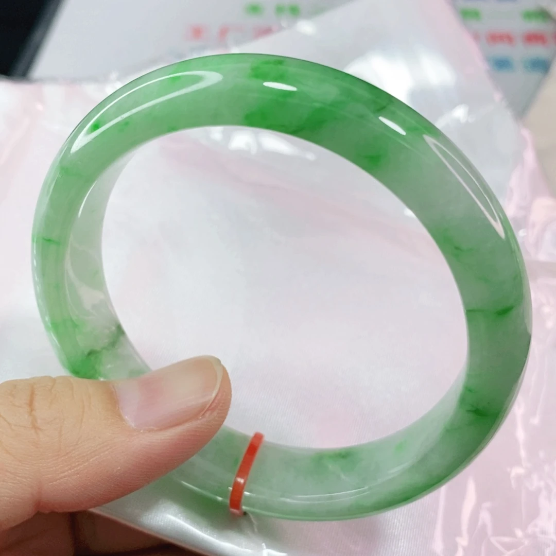 未镶嵌手镯翡翠a****?57.6圈口高品质