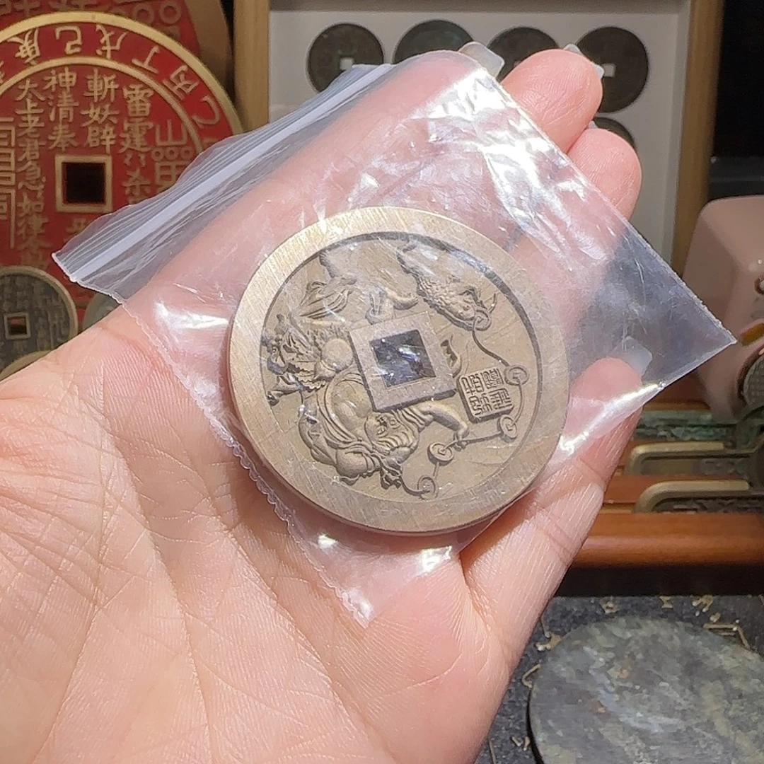 囬***億铜现代仿制工艺品