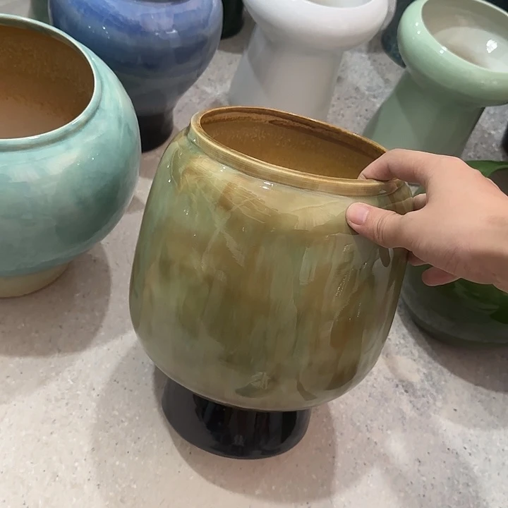 白泥花盆微瑕有孔