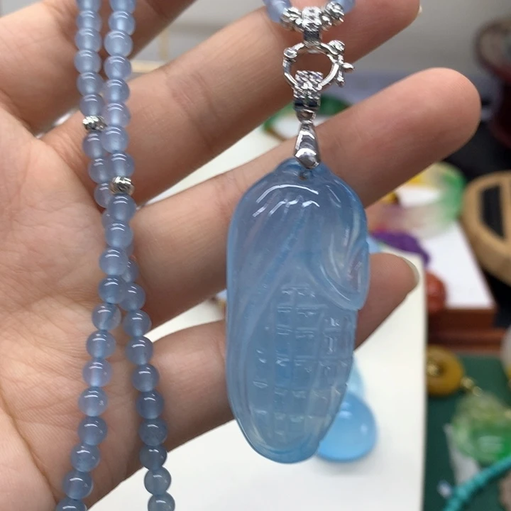 颈饰未镶嵌翡翠吊坠