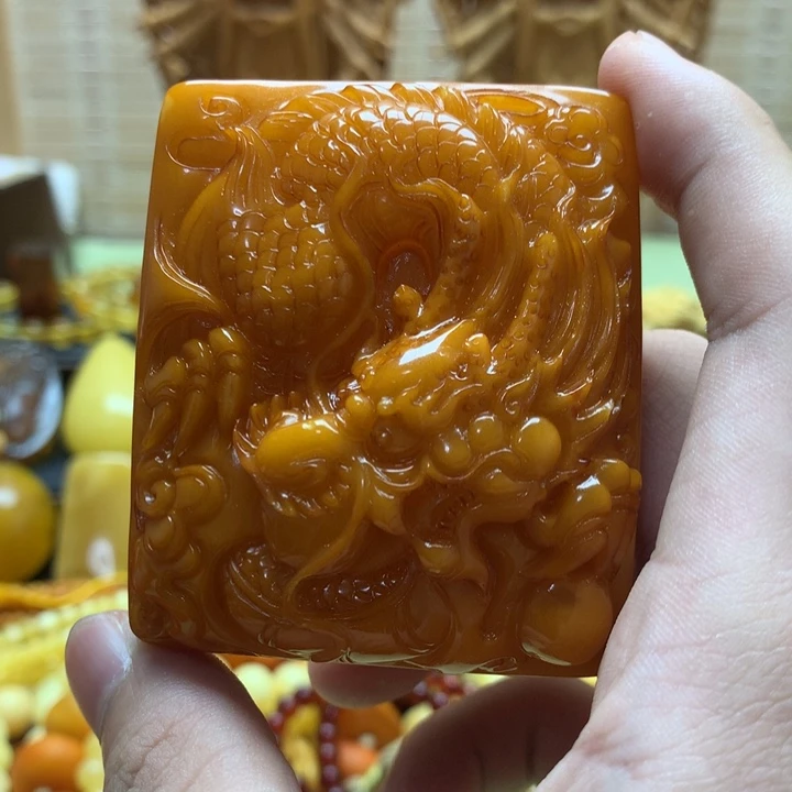 琥珀珠宝奇石未镶嵌