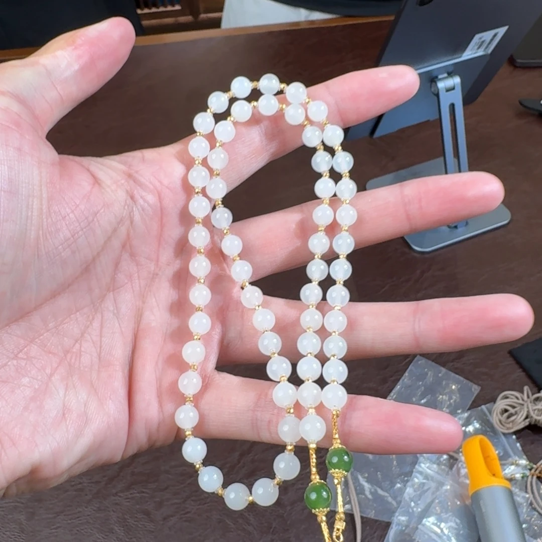 颈饰18K金镶嵌和田玉829倩倩卡6左右