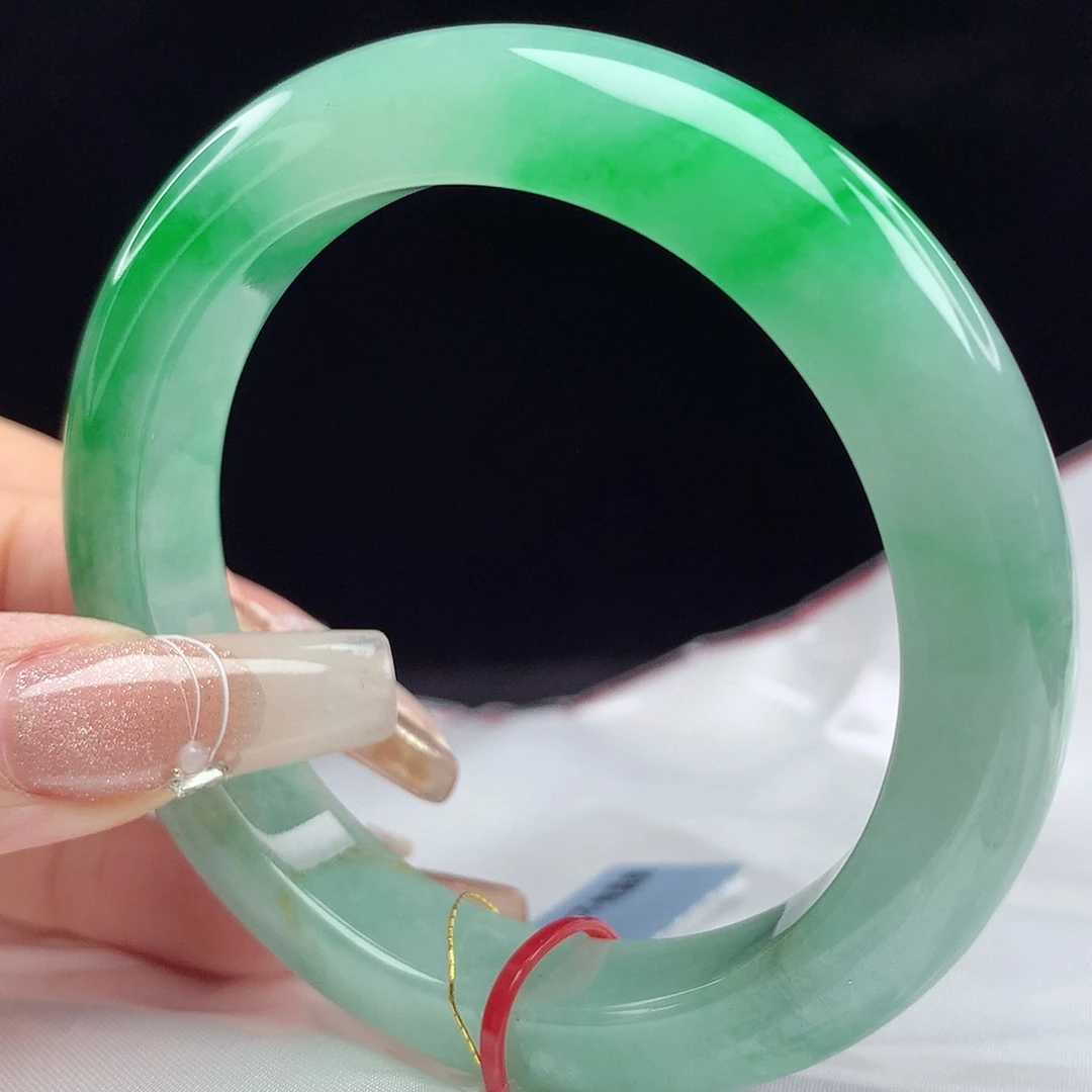 翡翠手镯未镶嵌55圈4146