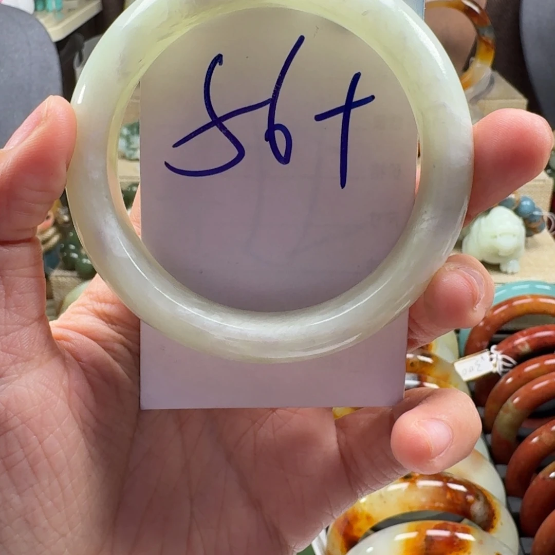 蛇纹石玉未镶嵌手镯13