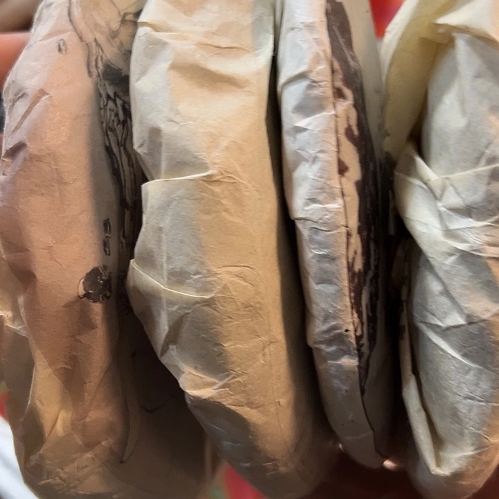 丁***在琉璃手工艺品老物的生活方式和生活