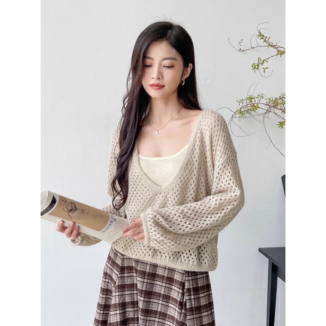 早秋韩系套装女镂空长袖v领毛衣针织打底衫气质上衣吊带背心裙子