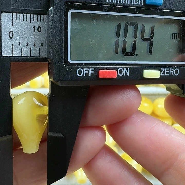 蜜蜡未镶嵌裸石16杂