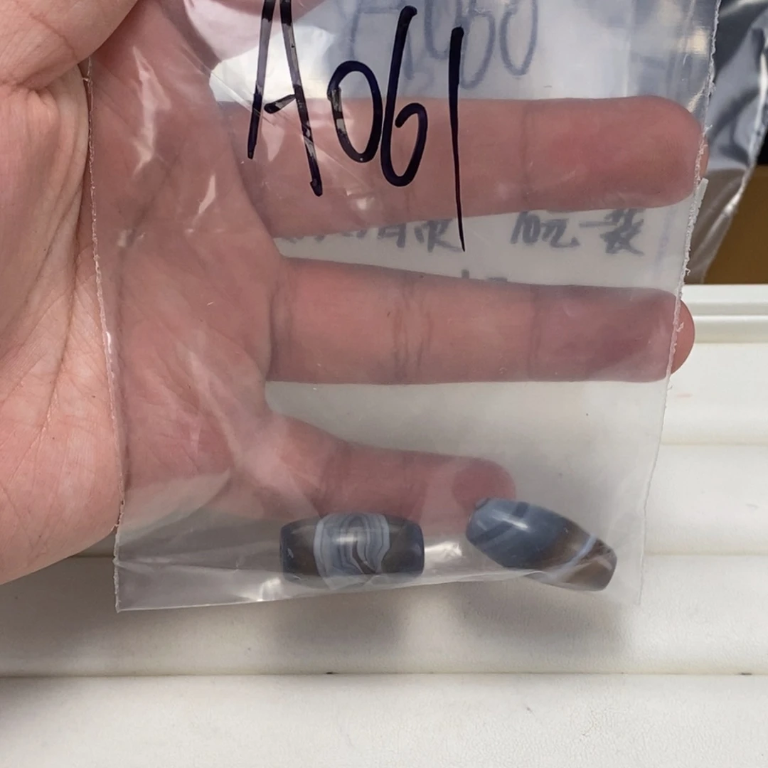 合金颈饰玛瑙/玉髓绝**度