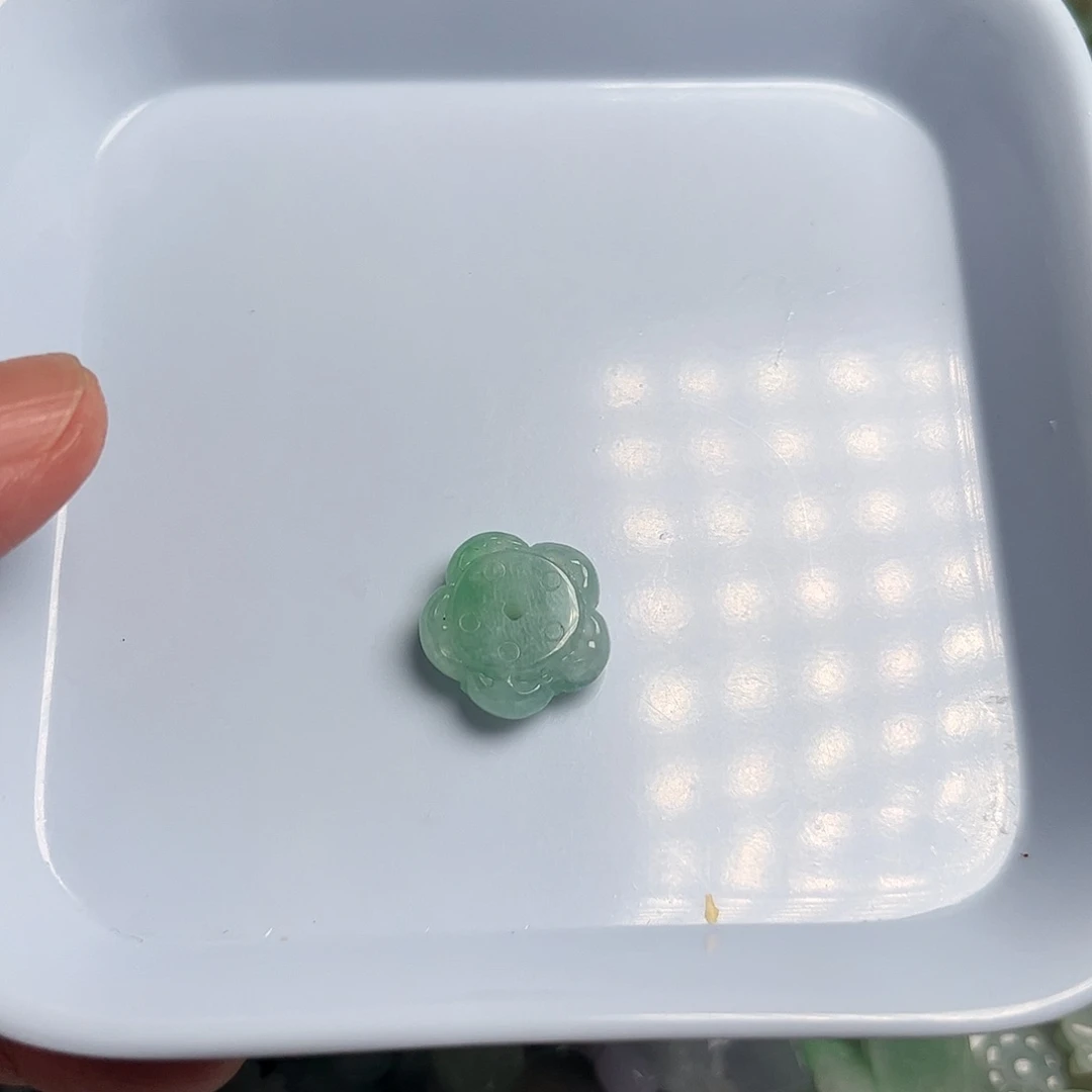 翡翠未镶嵌颈饰天然翡翠