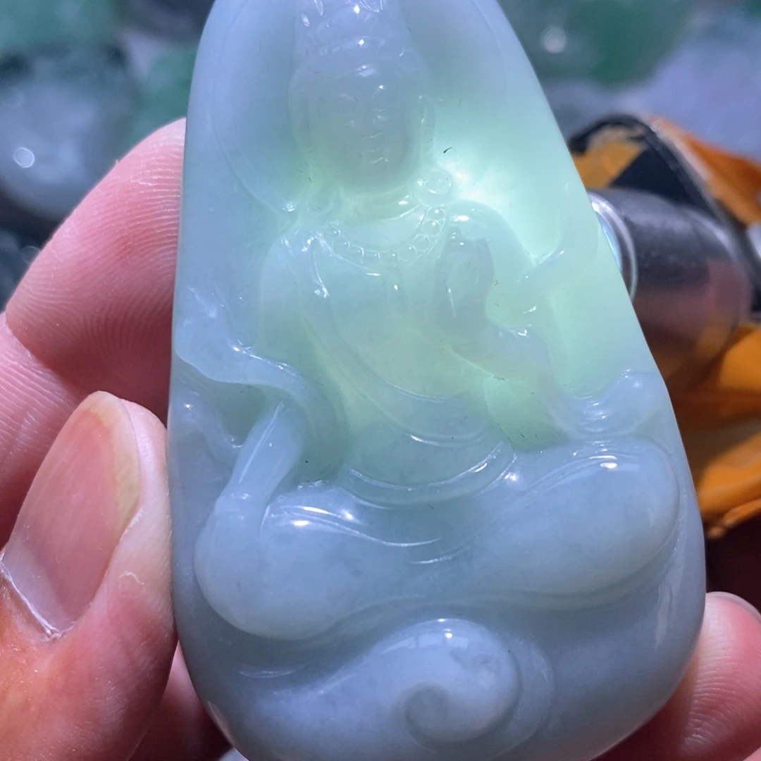 【闪购商品】翡翠未镶嵌颈饰11111111111111
