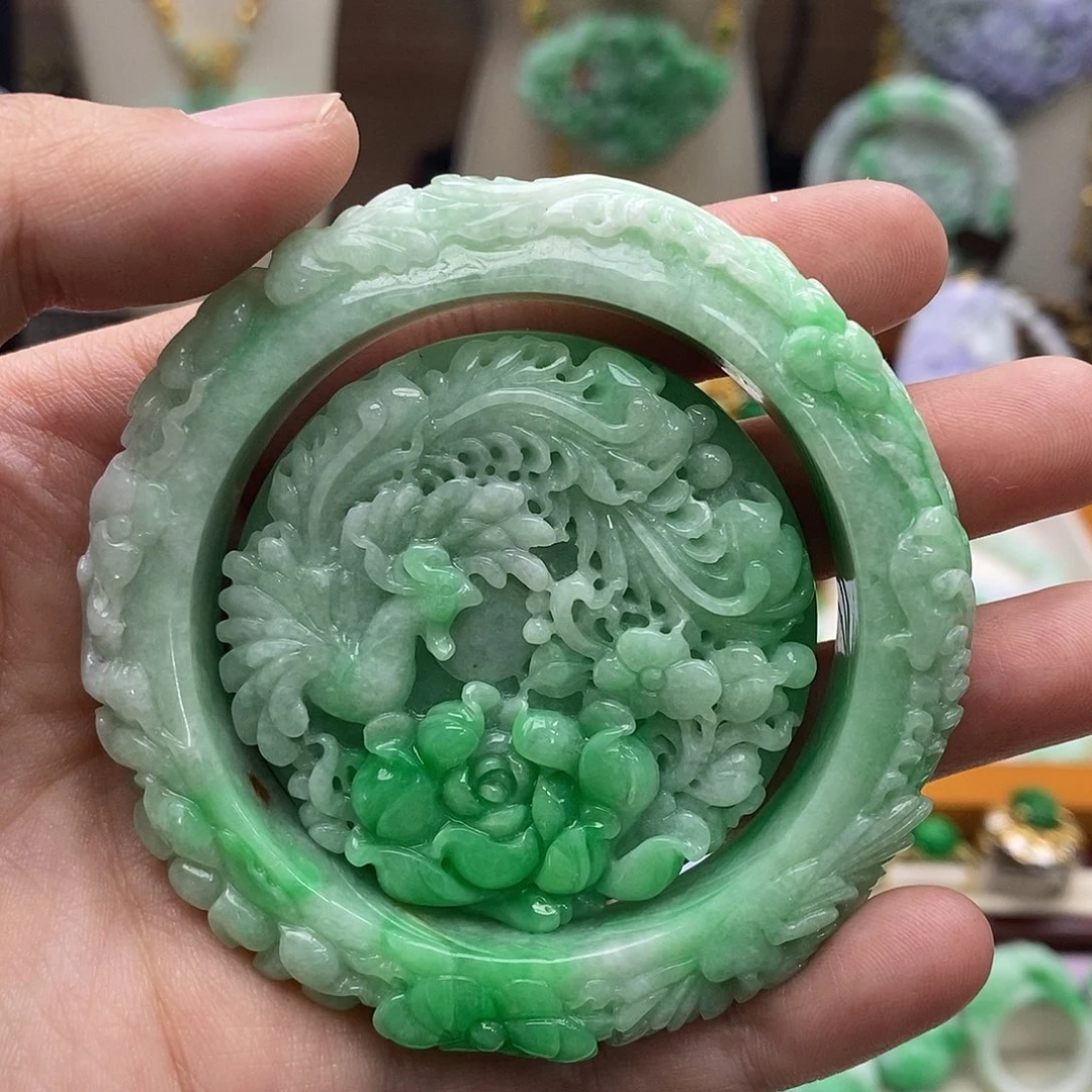 翡翠未镶嵌颈饰手镯套装53.6