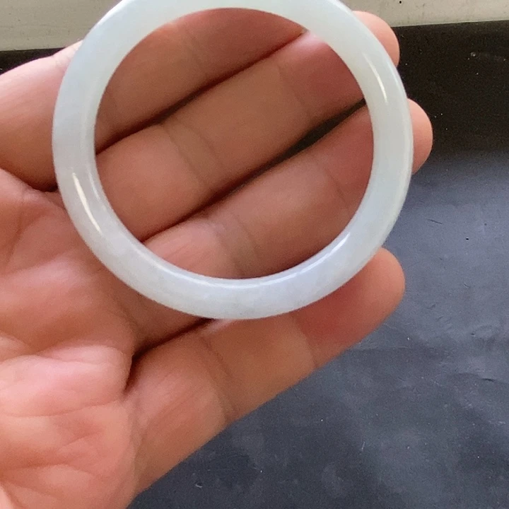 *****翡翠未镶嵌手镯圆