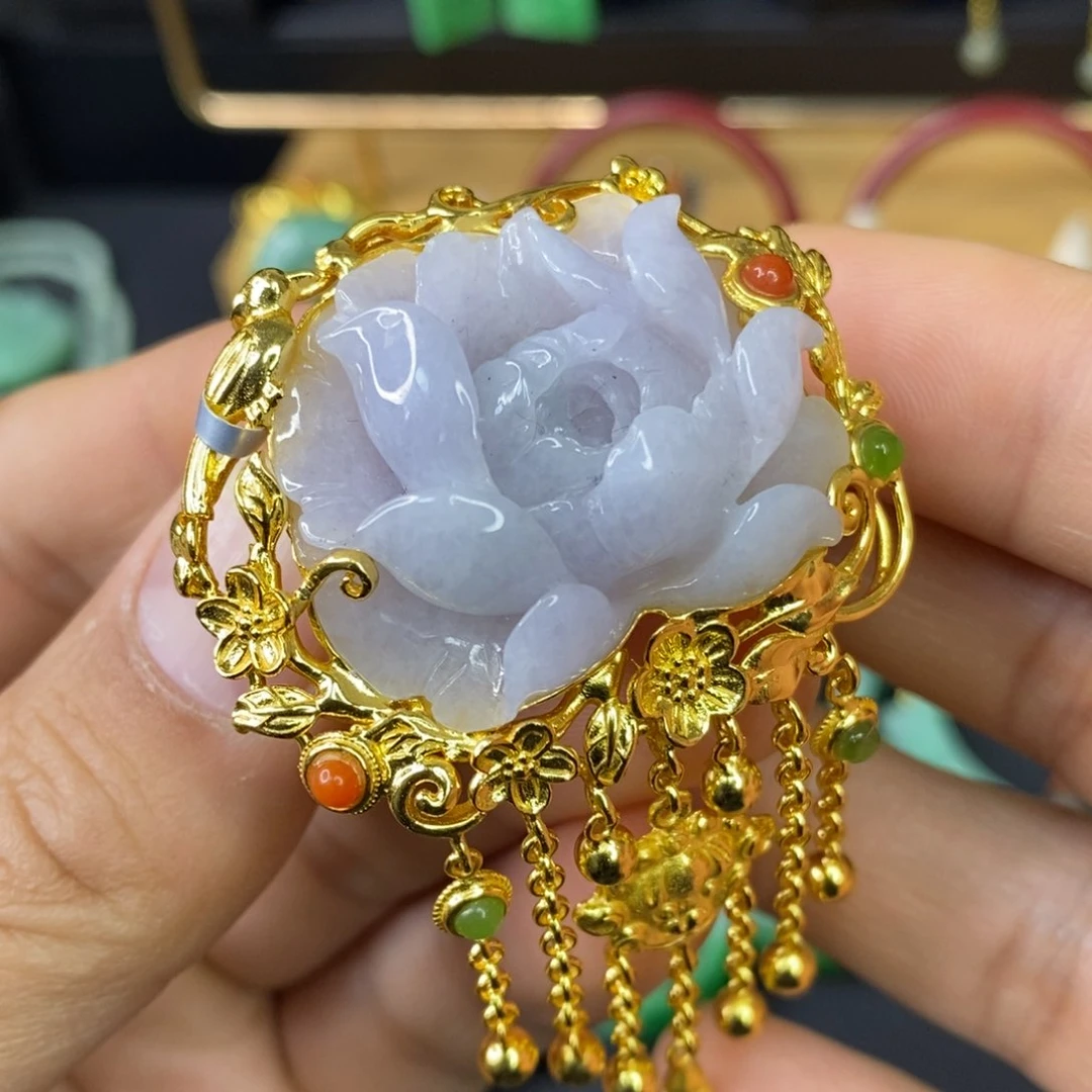 颈饰未镶嵌翡翠戒指