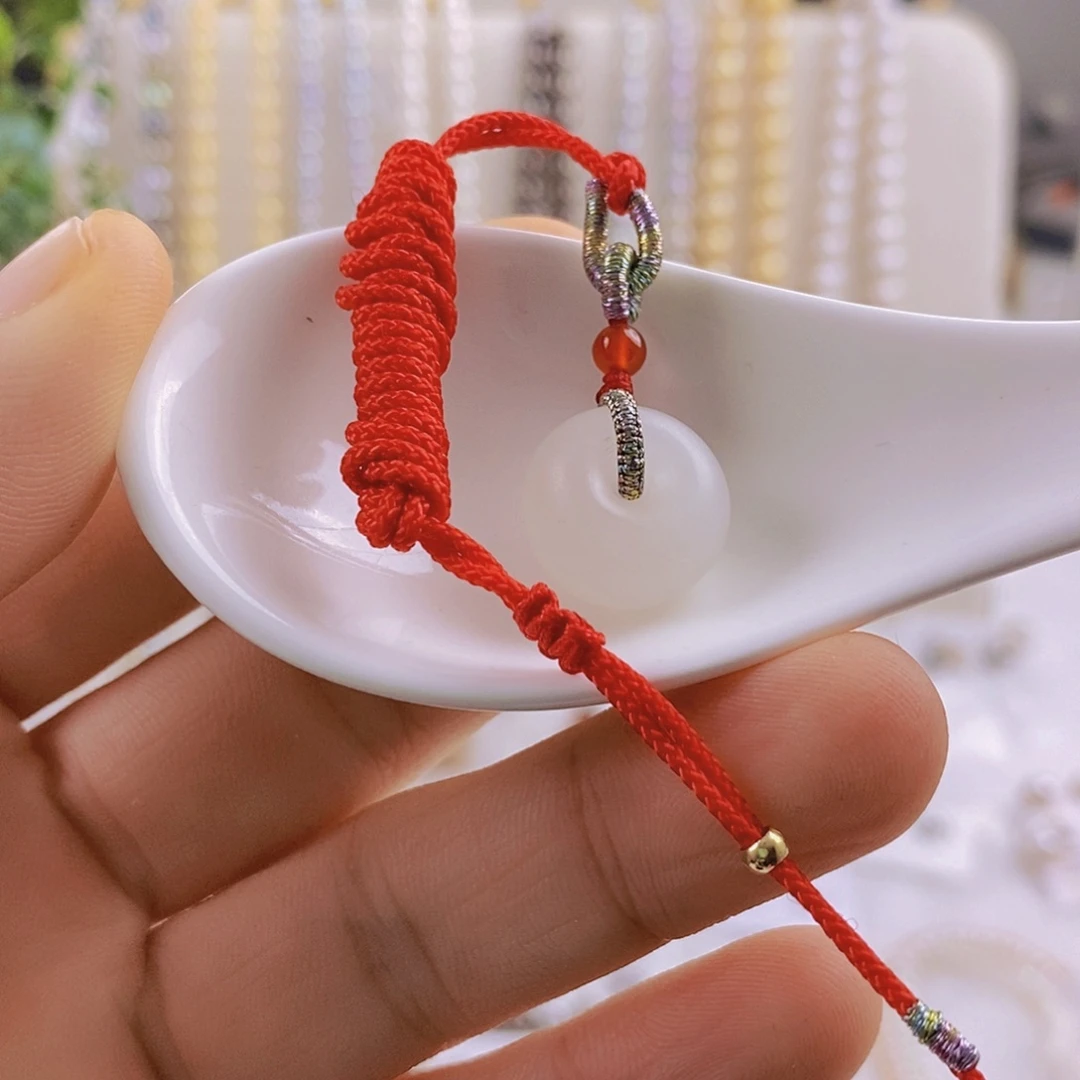 和田玉（糖玉）未镶嵌颈饰