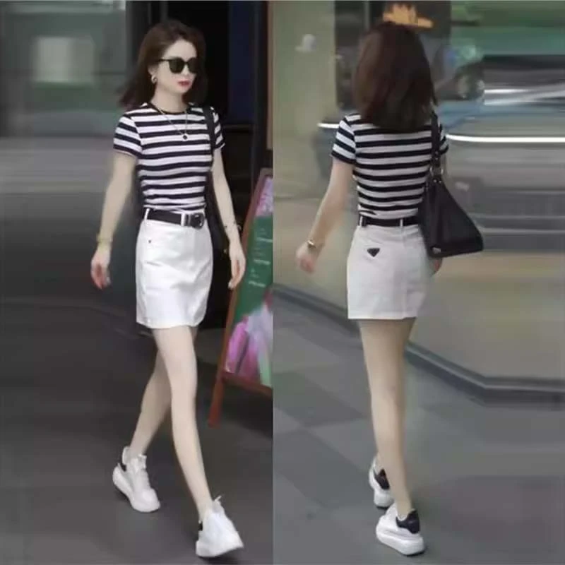 2025夏季新款女士韩版简约黑白条纹短袖T恤时尚修身显瘦欧货上衣