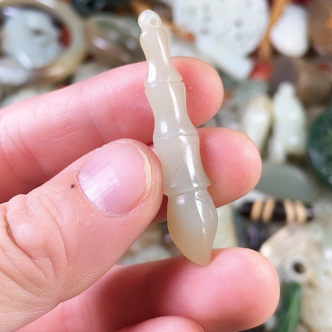 和田玉（糖玉）颈饰未镶嵌