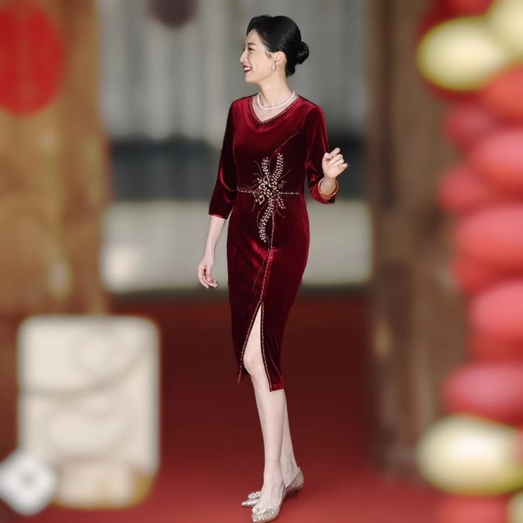 V领裙礼服婚宴中式气质连衣裙