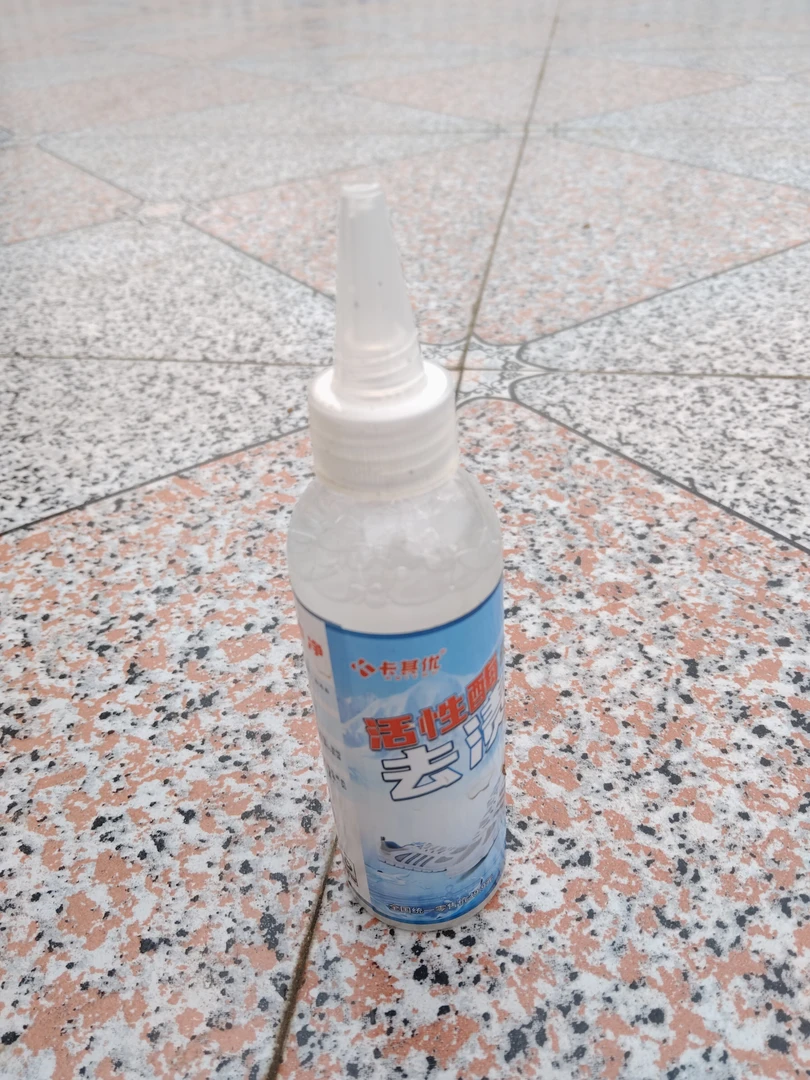 学生鞋白鞋去油去黄污渍