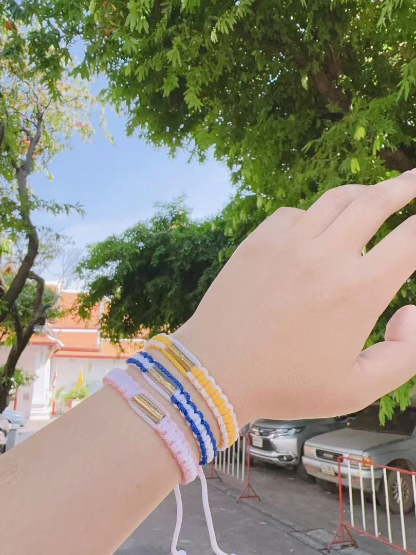 合金手链 泰国塔固彩绳（颜色随机发）