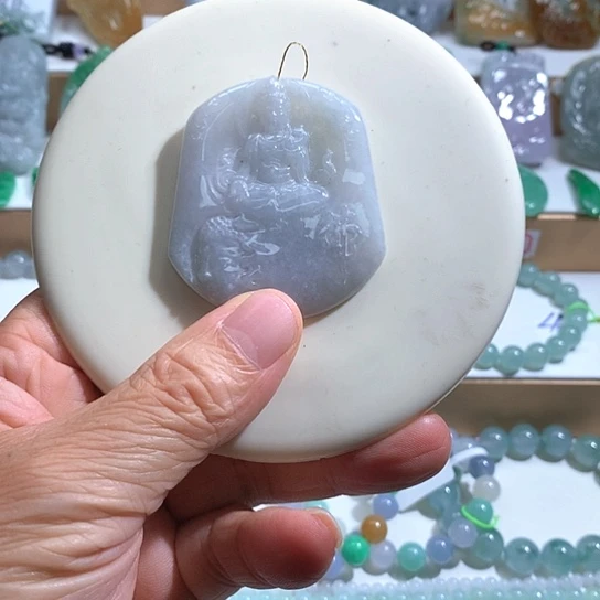 翡翠未镶嵌颈饰16