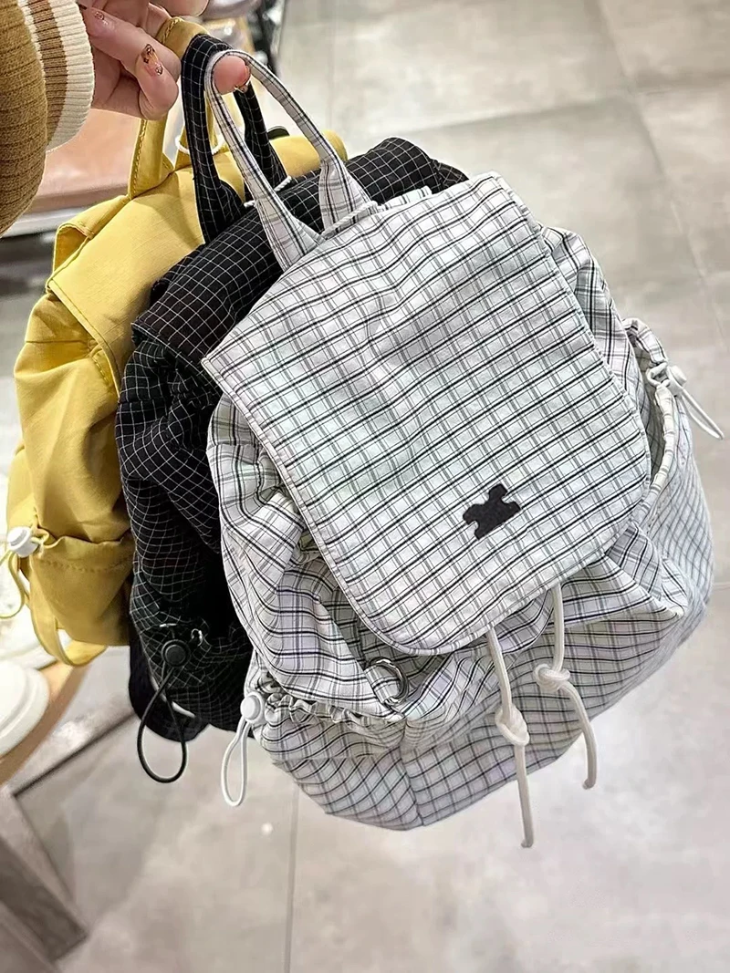 UR学院风双肩背包女2025新款潮大容量格子帆布包休闲单肩水桶包