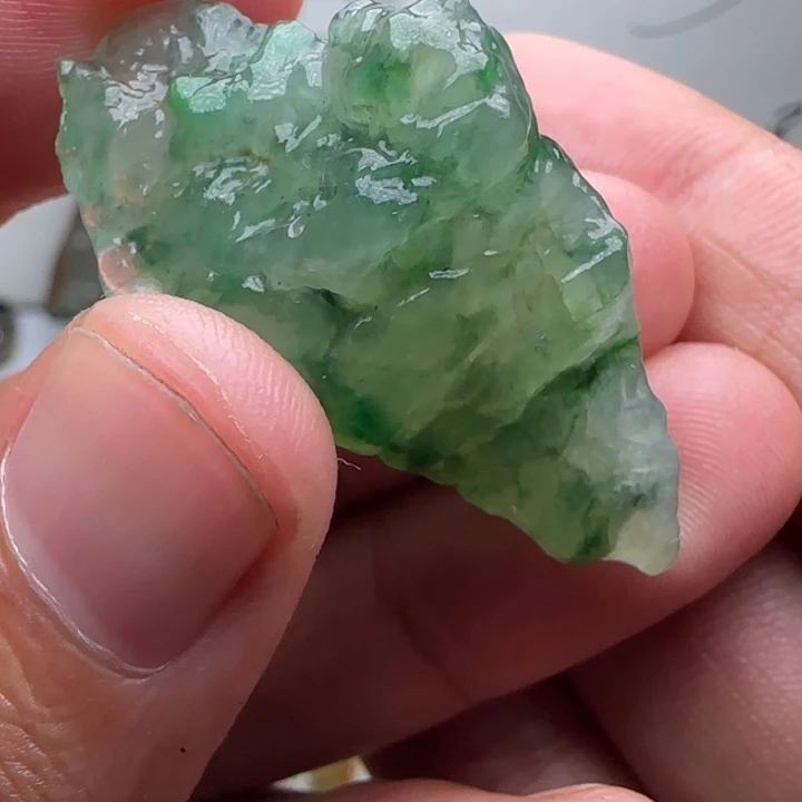 定制翡翠未镶嵌不包工